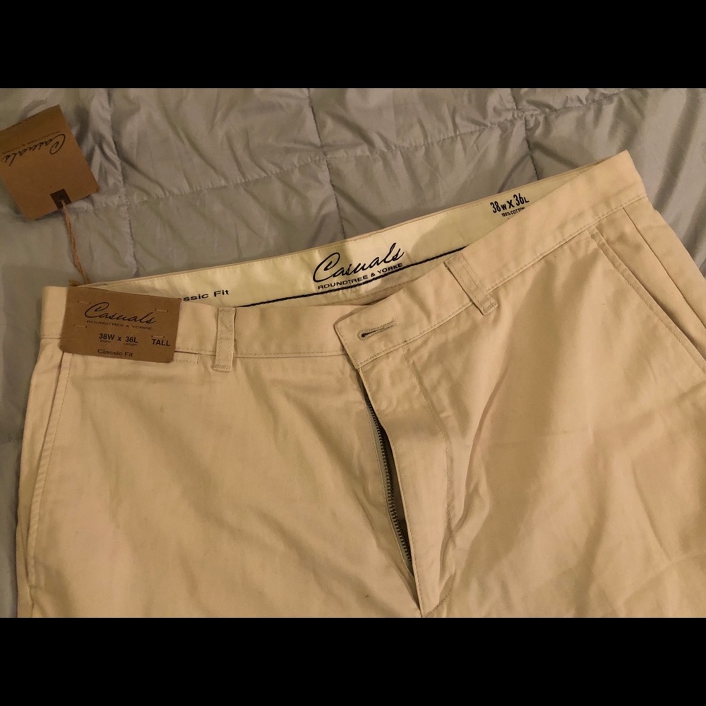 Roundtree and Yorke chinos